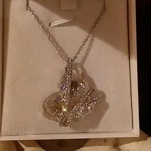 crystal hear shaped necklace